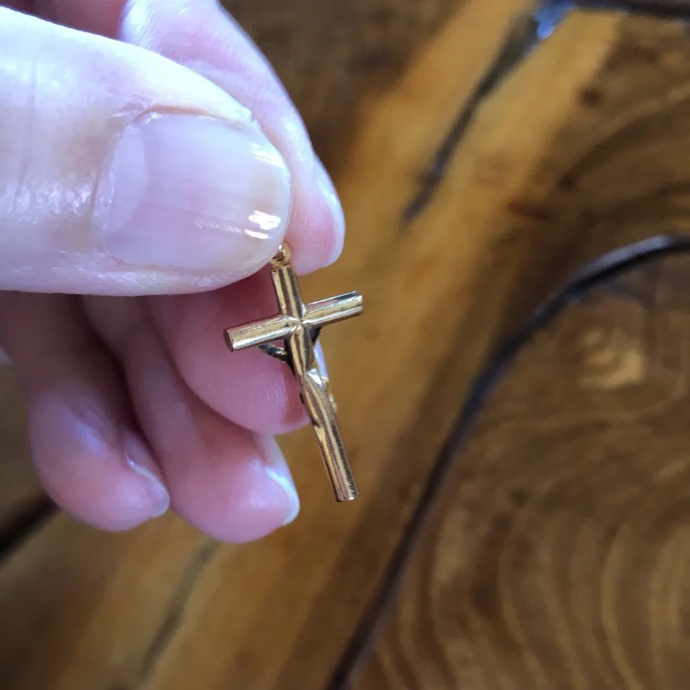 Vintage 18K Portuguese Gold Crucifix Cross Pendant Charm - Picture 7 of 7